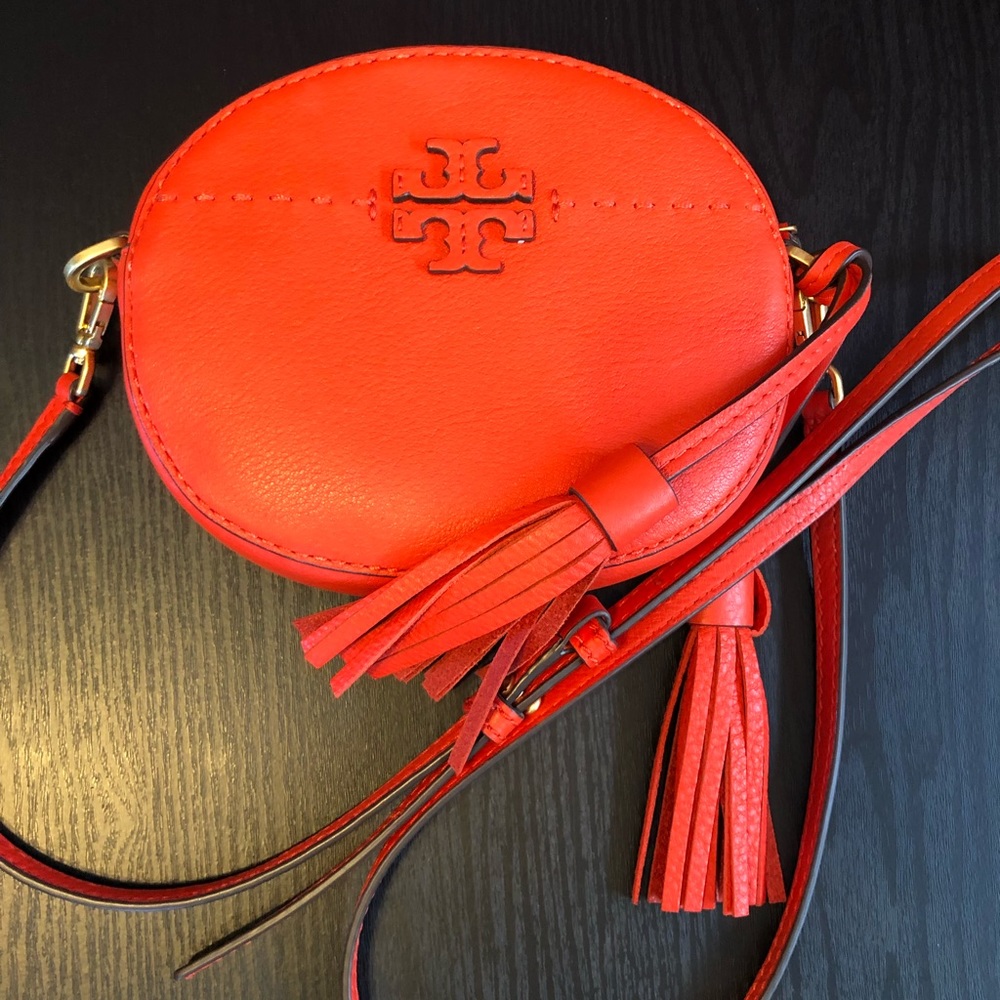 Tory Burch McGraw Round Crossbody Bag
